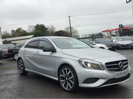 2015 Mercedes-Benz A Class A180  HALF LEATHER HEATED SEATS - REV CAMERA - HI SPEC / SYSTEM LOW ROAD TAX BAND / SIMI DEALER €14,950 thumbnail
