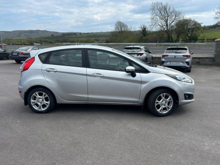 2015 Ford Fiesta - photo 3