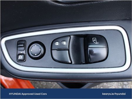 2018 Nissan Micra - thumbnail 19