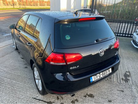 2017 Volkswagen Golf 1.2 TSI 5DR AUTO COMFORTLINE €13,950 thumbnail