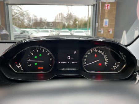 2017 Peugeot 2008 - thumbnail 19