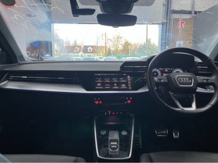 2023 Audi A3 2023 AUDI A3 SEDAN 30T ADVANCED 1.0 AUTOMATIC / CRUISE CONTROL / REVERSE CAMERA / ELECTRIC HEATED SEATS / PADDLE SHIFTERS / APPLE CARPLAY thumbnail