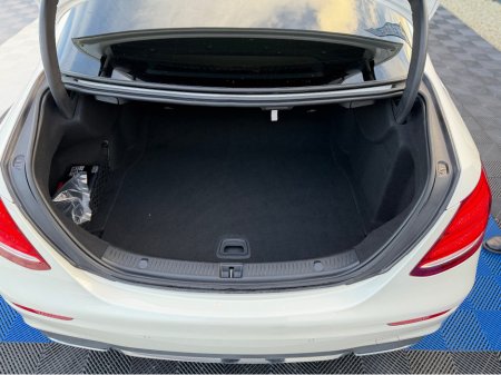 2019 Mercedes-Benz E Class - thumbnail 33