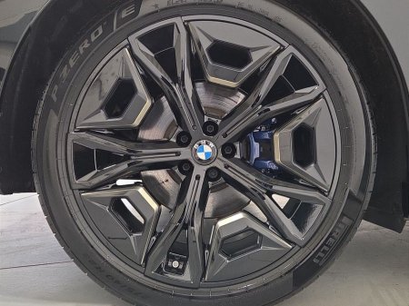 2025 BMW iX - thumbnail 14