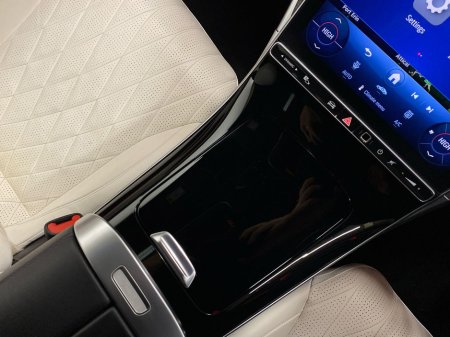 2024 Mercedes-Benz CLE CLE 220 D Coupe AMG Line Plus €65,950 thumbnail