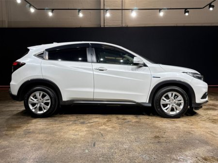 2020 Honda Vezel HYBRID 1.5L AUTOMATIC - CRUISE CONTROL - A/C CONTROLS - ALLOY WHEELS €21,950