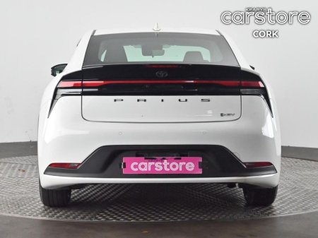 2024 Toyota Prius - thumbnail 4