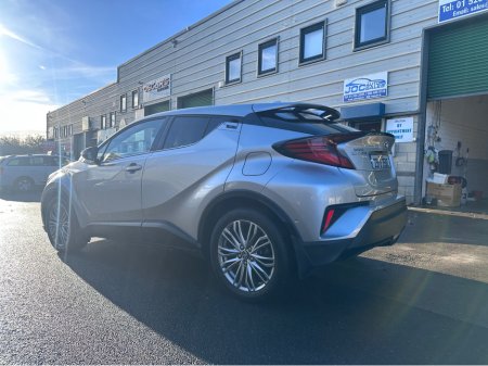 2023 Toyota C-HR - thumbnail 6