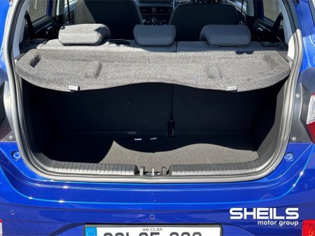 2022 Hyundai i10 Deluxe €16,950 thumbnail