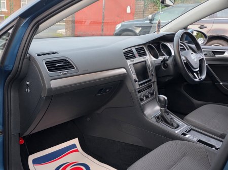 2016 Volkswagen Golf 1.2 TSI DSG 5DR 110HP Comfortline €13,990 thumbnail