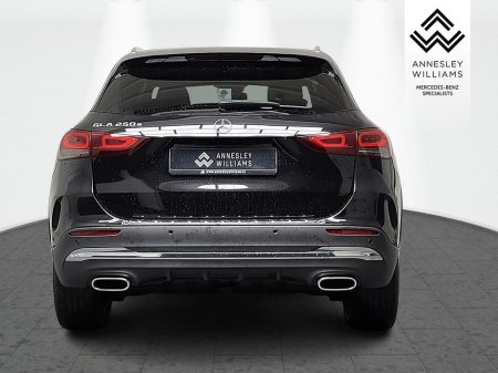 2023 Mercedes-Benz GLA Class GLA250e AMG Line €44,950 thumbnail