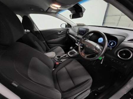 2021 Hyundai Kona 1.0 T-GDI Executive €19,975 thumbnail