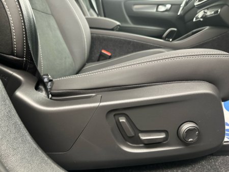 2026 Volvo EX40 PLUS BEV *466KMS RANGE* €110 P/W ON PCP €48,990 thumbnail