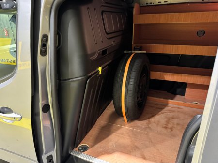 2024 Opel Combo SPORTIVE L1H1-1.5 100PS D-6SPEED TOP SPEC €19,950 thumbnail