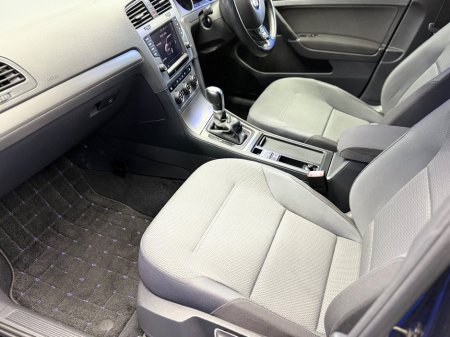 2015 Volkswagen Golf 1.2 TSI 110 bhp DSG Comfortline €12,999 thumbnail