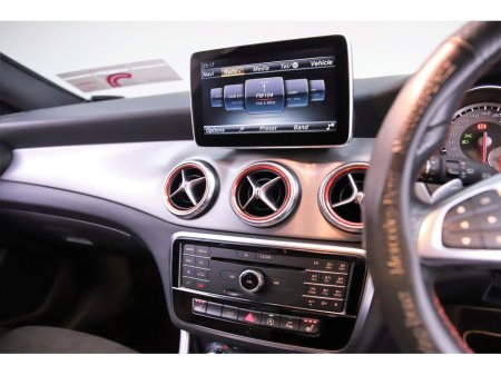 2016 Mercedes-Benz CLA Class 1.6 CLA180 AMG LINE SHOOTING BRAKE *LEATHER MEMO SEATS* €19,890 thumbnail