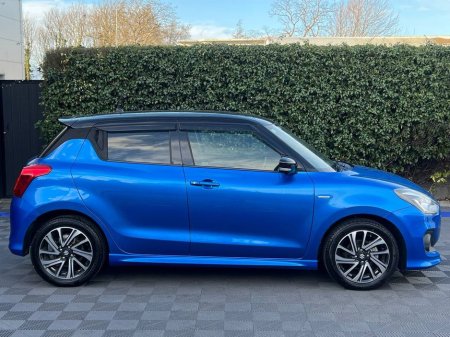 2021 Suzuki Swift - thumbnail 2