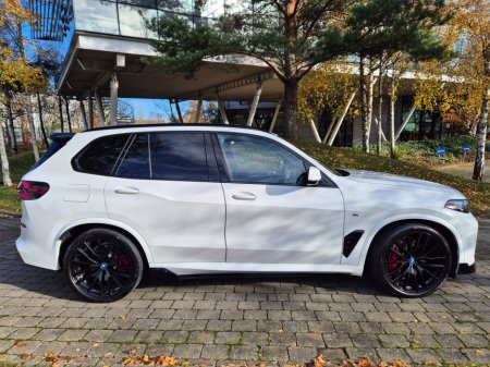 2025 BMW X5 50e X-Drive M-Performance , Tech pack, Sky Lounge , Pro Pack, Harmon Kardon €98,900