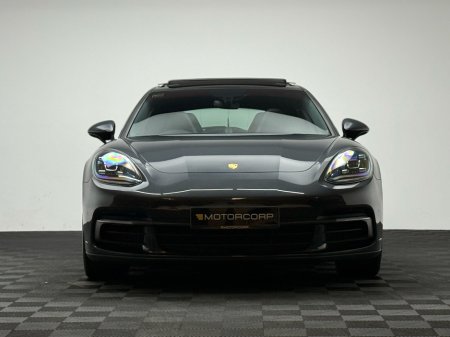 2019 Porsche Panamera - thumbnail 2