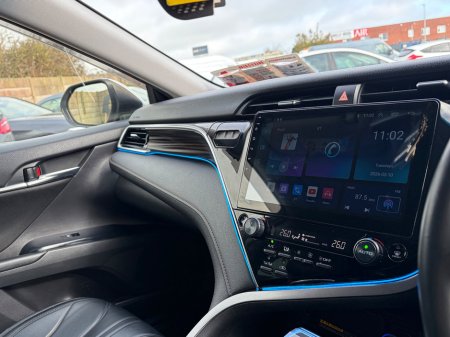 2018 Toyota Camry - thumbnail 14