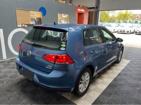 2016 Volkswagen Golf - photo 2