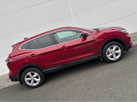 2018 Nissan Qashqai - thumbnail 2
