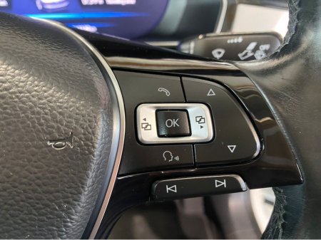 2018 Volkswagen Passat - thumbnail 20