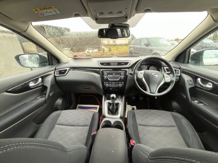 2014 Nissan Qashqai 1.2 PET SV €7,995 thumbnail