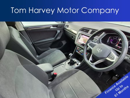 2023 Volkswagen Tiguan ELEGANCE 2.0 TDI 150hp €39,950 thumbnail