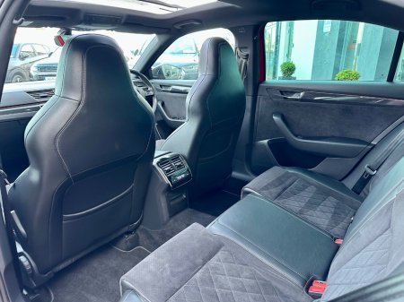 2017 Skoda Superb - thumbnail 16