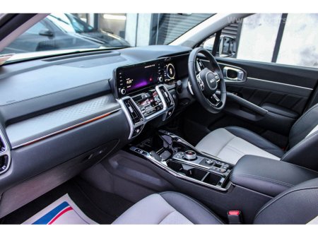 2024 Kia Sorento 2.2 K3 4X2 Diesel 7 seats €53,995 thumbnail
