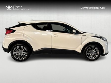 2022 Toyota C-HR 1.8 HYBRID SOL AUTO €24,450