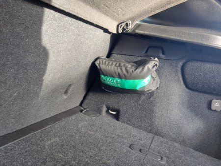 2019 Volvo V40 D3 MOMENTUM ED 5DR €19,950 thumbnail