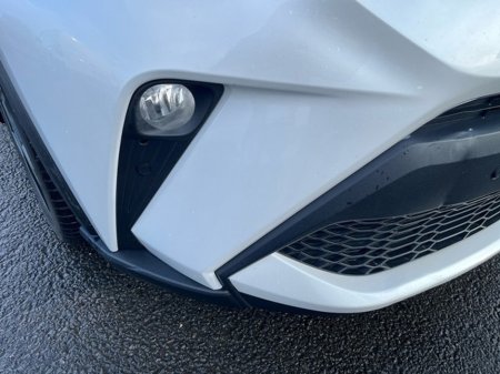 2023 Toyota C-HR HYBRID SPORT BI-TONE 4DR thumbnail