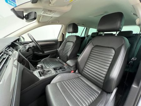 2020 Volkswagen Passat - thumbnail 12