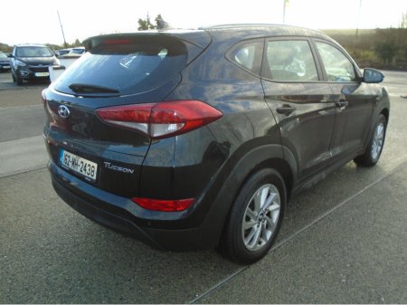 2016 Hyundai Tucson 1.7 CRDI SE NAV BL/DR 5 5DR €13,500 thumbnail