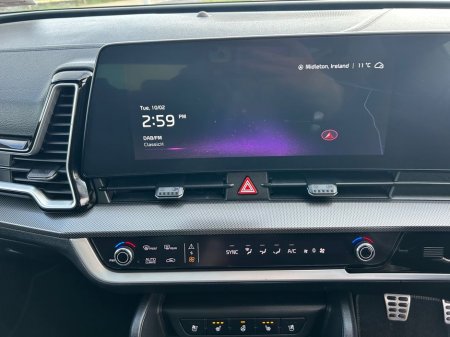 2024 Kia Sportage GTL SR Mhev MY23 5DR €41,900 thumbnail