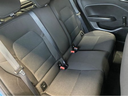 2023 Renault Clio - thumbnail 16