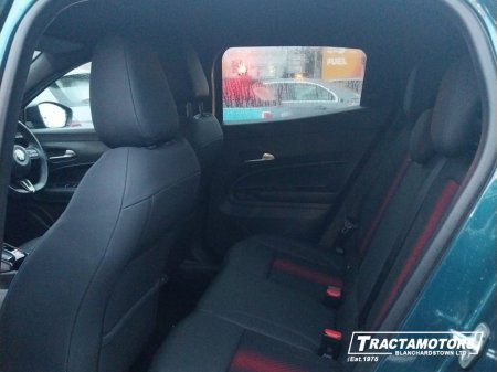 2025 Alfa Romeo Junior IBRIDA 1.2 136BHP MHEV 5 €35,999 thumbnail