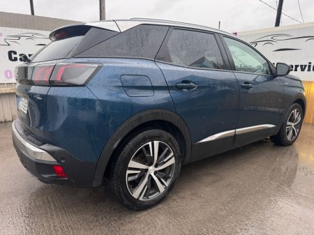 2022 Peugeot 3008 - thumbnail 8