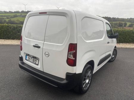 2021 Opel Combo  €10,500