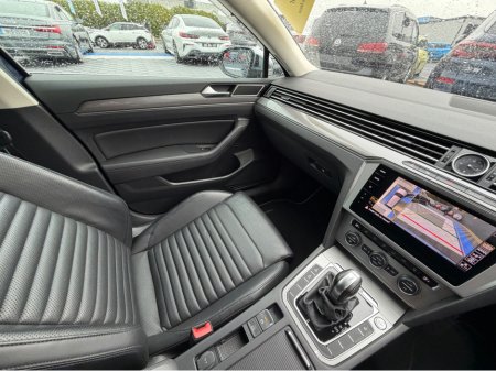 2020 Volkswagen Passat - thumbnail 25