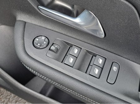 2026 Opel Mokka GS 1.2TURBO 136HP  **TOP SPEC*5 YEARS WARRANTY** €36,250 thumbnail