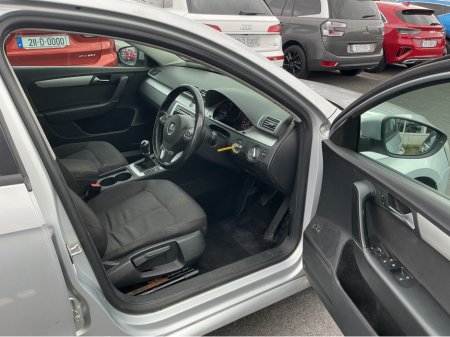 2014 Volkswagen Passat - thumbnail 11