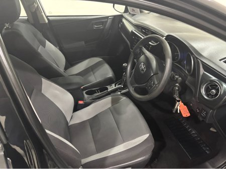 2017 Toyota Auris 1.3 VVT-I ACTIVE 100BHP 5DR**SAME DAY FINANCE ARRANGED**12 MONTHS WARRANTY** €13,950 thumbnail