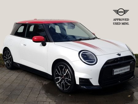 2025 MINI Hatch E Sport Level 2 €29,995