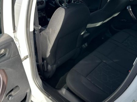 2015 Peugeot 2008 1.4 HDI Active 5DR €9,950