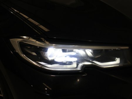 2019 BMW 3 Series - thumbnail 12