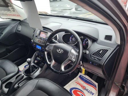2014 Hyundai ix35 2.0 Diesel Executive 4WD 136hp €8,950 thumbnail