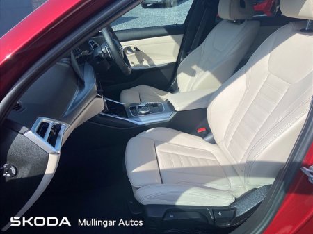 2025 BMW 3 Series - thumbnail 4